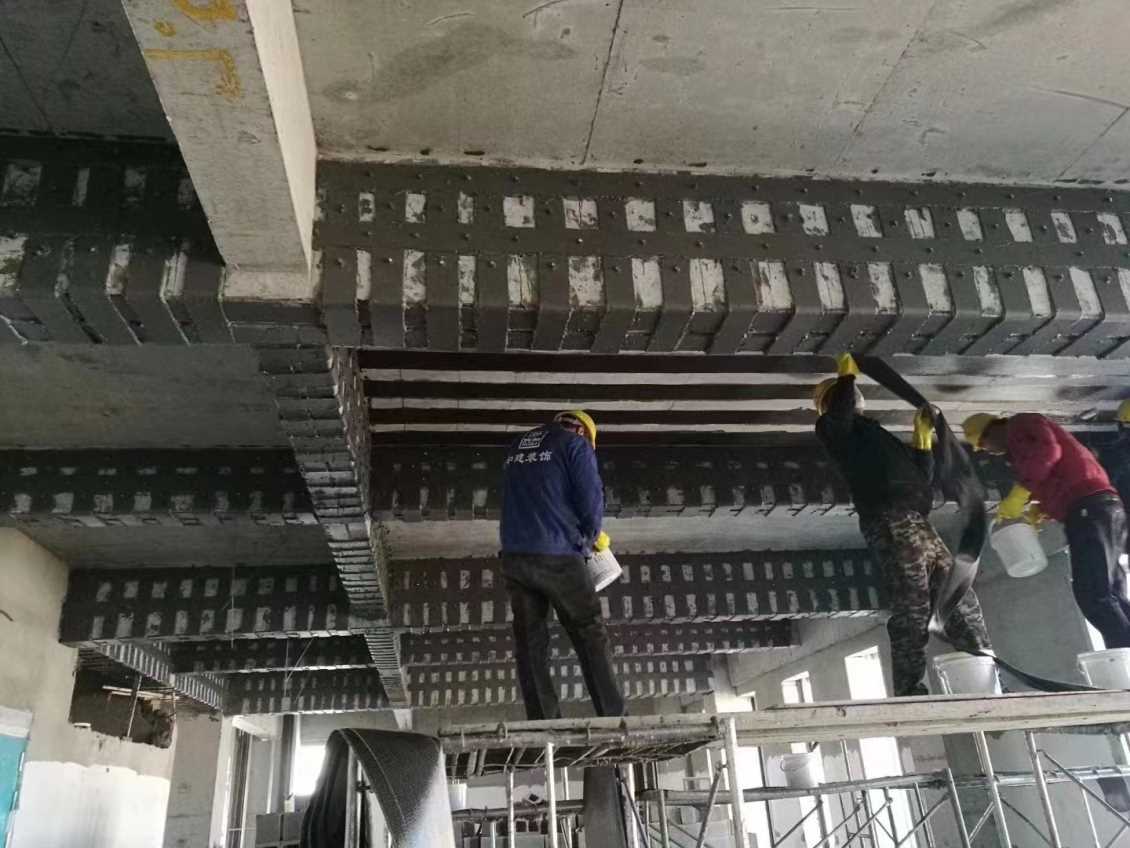 碳纤维加固